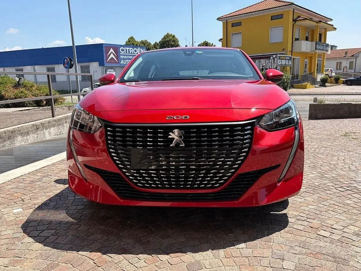 Usata Peugeot 208 Allure 101 CV (74 kW) 2020 Rosso Utilitaria