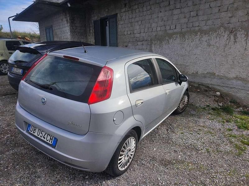 Usata Fiat Grande Punto Dynamic 75 CV (55 kW) 2007 Utilitaria