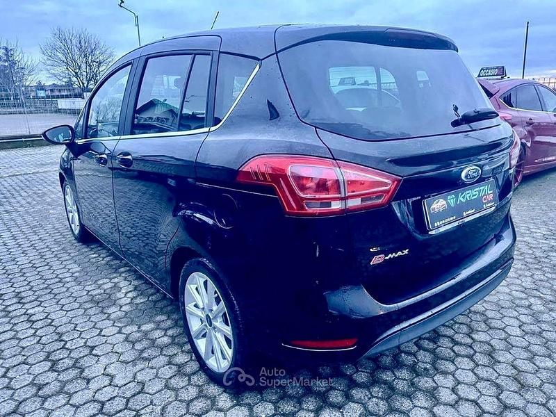 Begagnad Ford B-MAX Titanium 90 HK (66 kW) 2015 Svart Minibuss