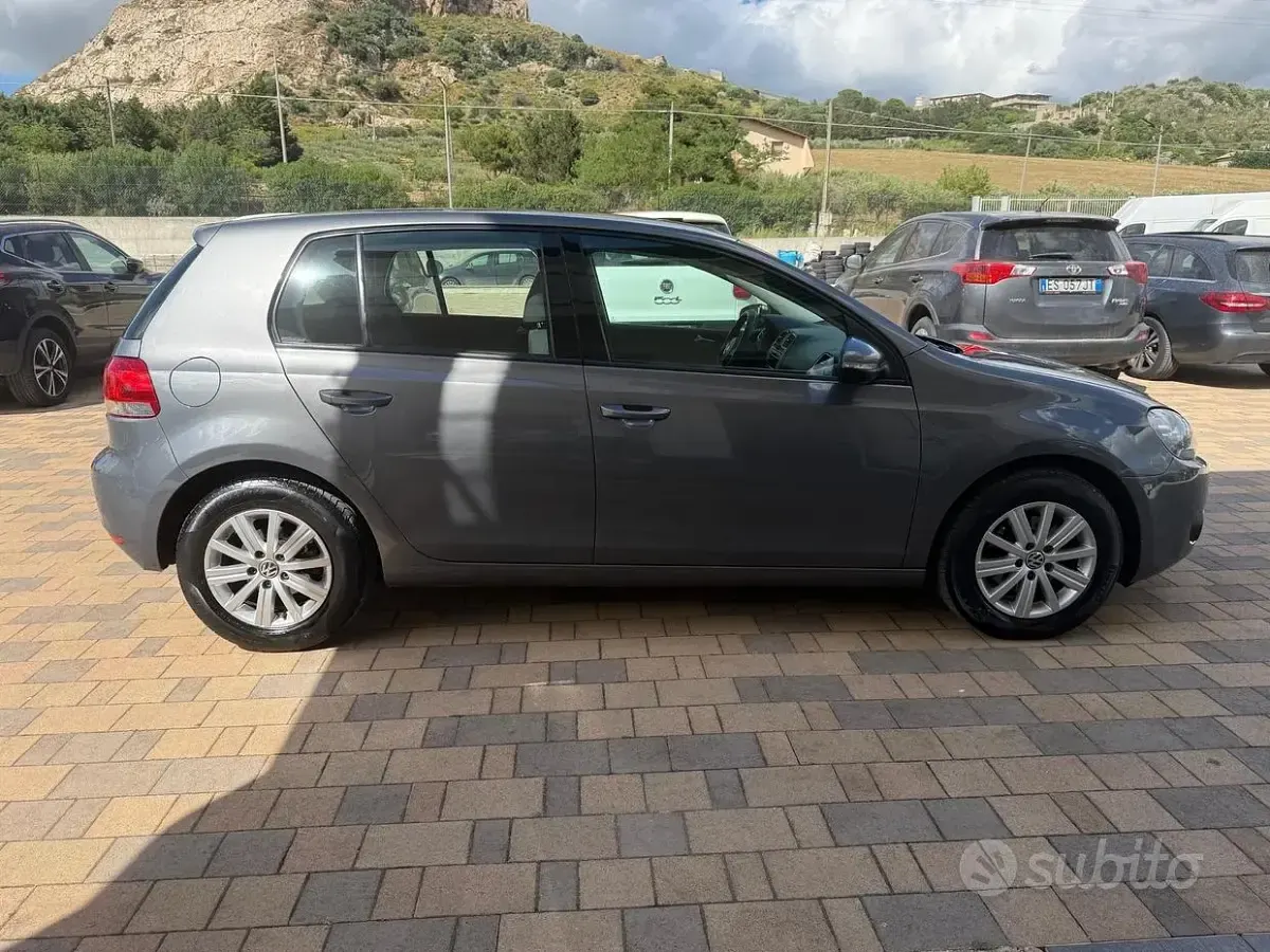 Usata VW Golf VII Highline 105 CV (77 kW) 2012 Grigio Berlina