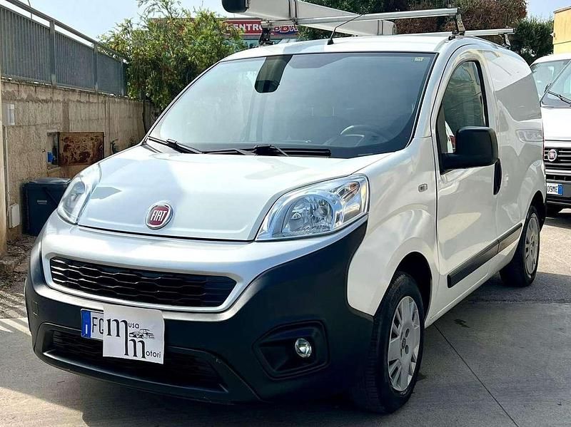 Usata Fiat Fiorino 80 CV (58 kW) 2017 Bianco Monovolume