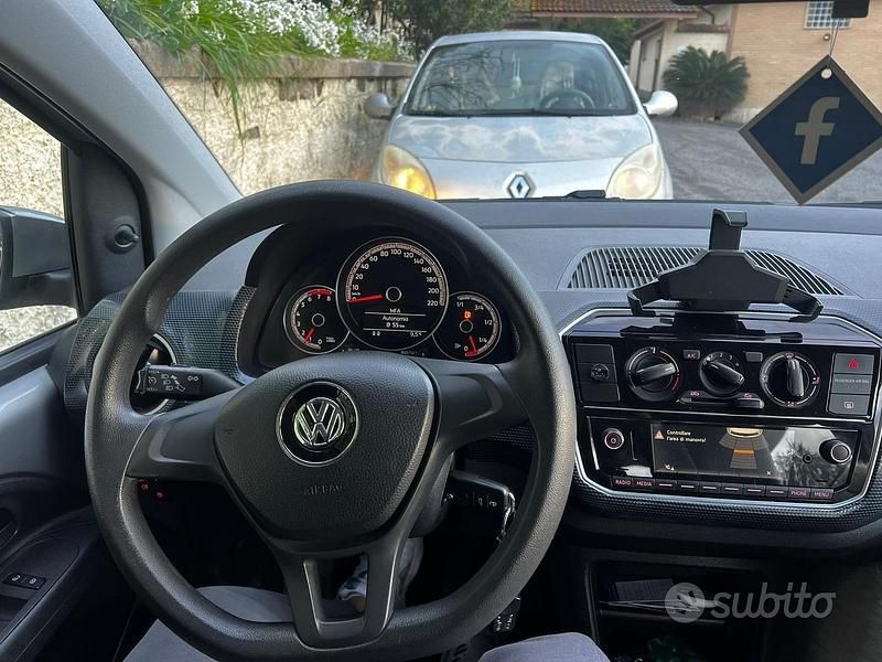Usata VW up! 60 CV (44 kW) 2017 Grigio Utilitaria
