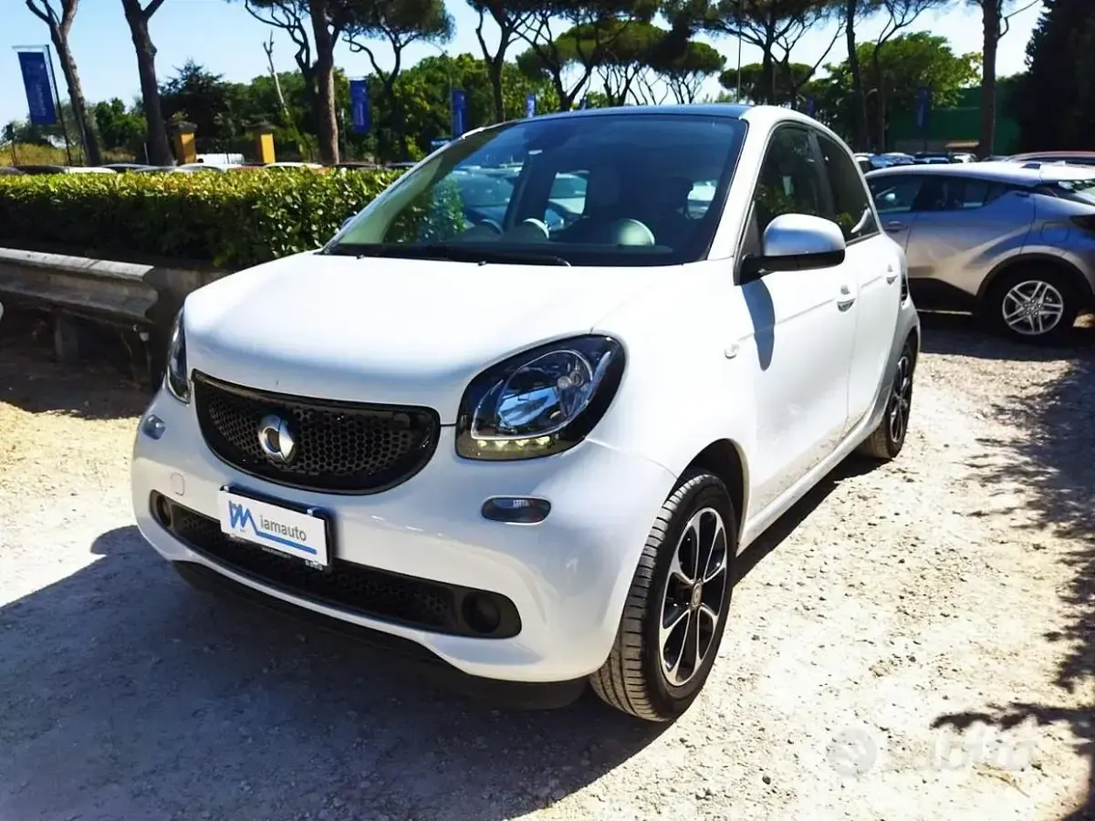 Usata Smart ForFour 69 CV (50 kW) 2015 Bianco Utilitaria