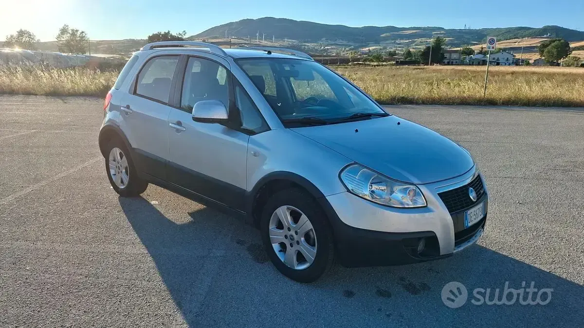 Usata Fiat Sedici Emotion 120 CV (88 kW) 2007 Grigio SUV