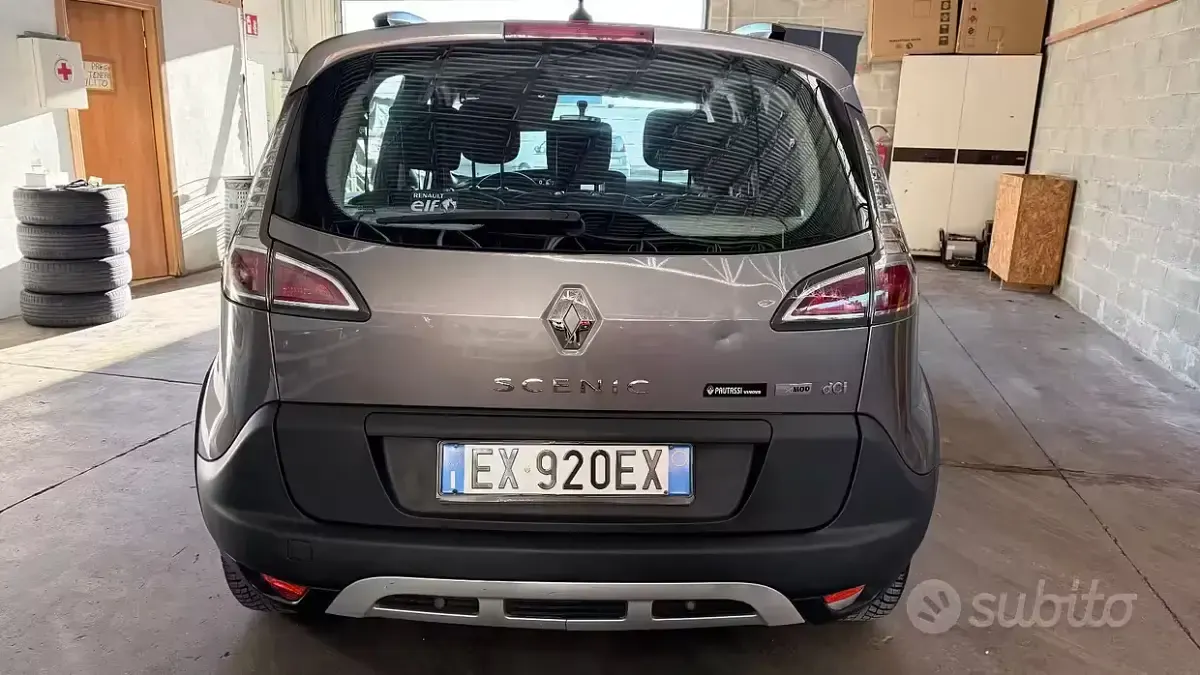 Usata Renault Scénic XMOD 110 CV (80 kW) 2014 Grigio Monovolume