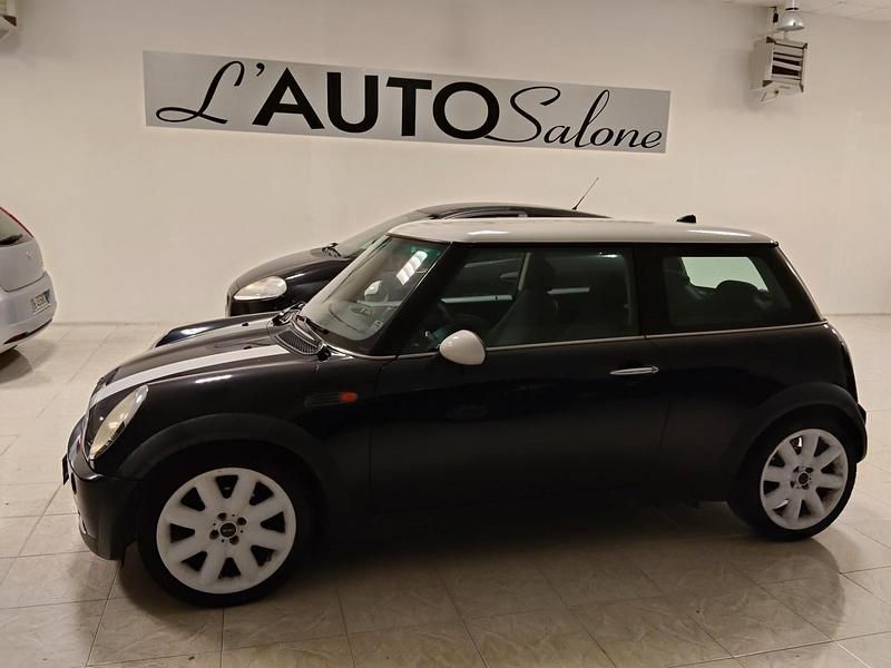 Usata Mini Cooper 115 CV (84 kW) 2007 Blu Utilitaria