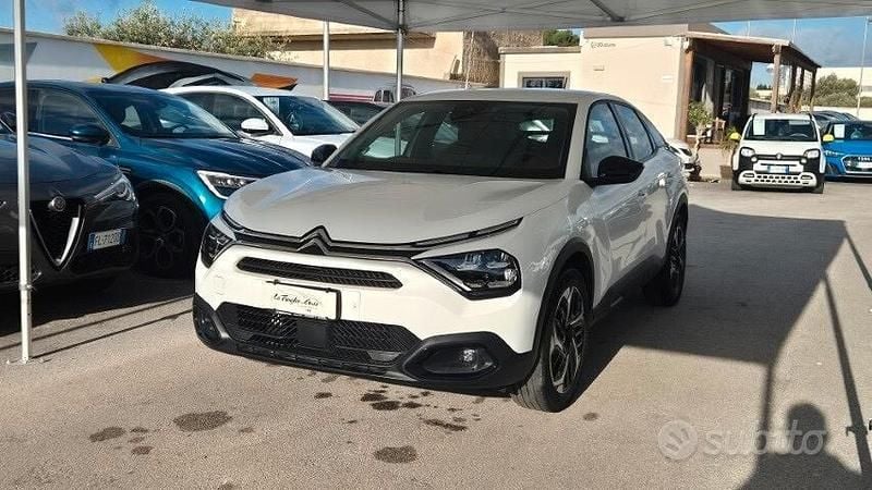 Bianco Usata 2024 Citroën C4 PureTech SUV | 15.900 € (Buon prezzo) - Immagine 1/3
