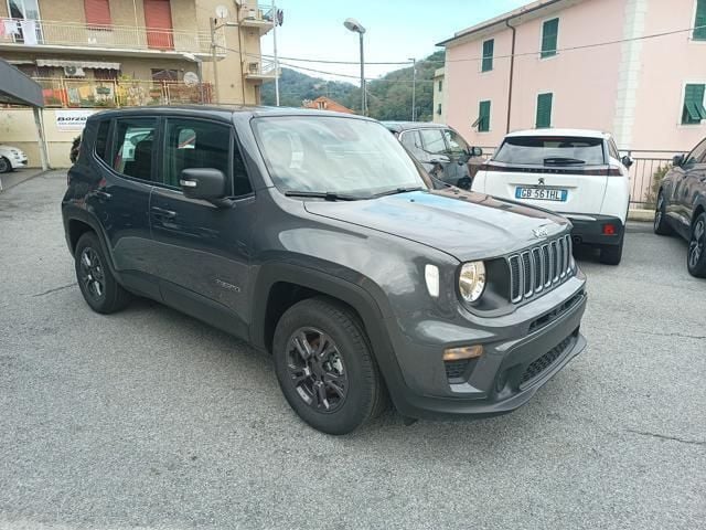Usata Jeep Renegade Longitude 120 CV (88 kW) 2023 Grigio scuro pastello SUV
