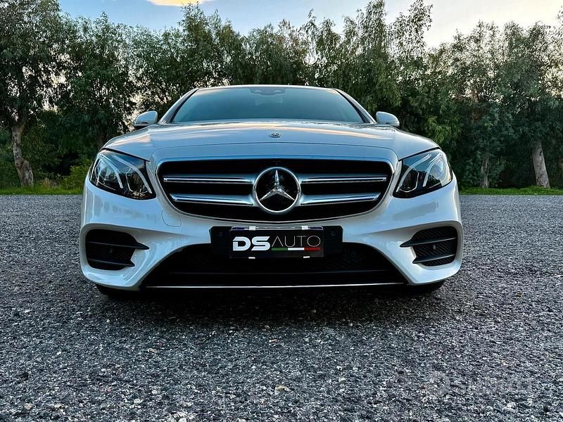 Gebraucht Mercedes E220 Premium 195 PS (143 kW) 2018 Weiß Limousine
