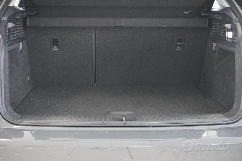 Usata Audi Q2 Admired 116 CV (85 kW) 2020 Grigio SUV