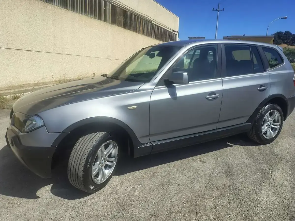 Usata BMW X3 150 CV (110 kW) 2005 Grigio SUV