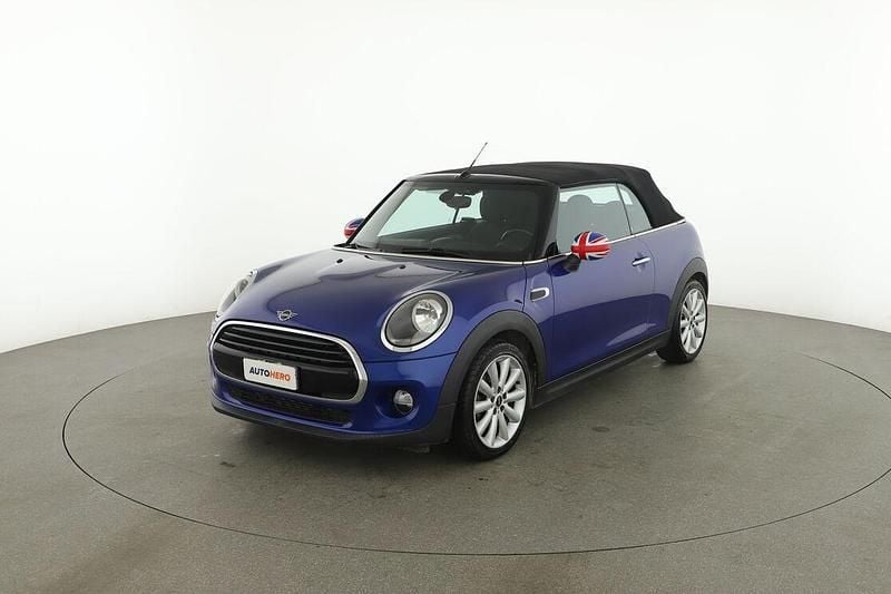 Usata Mini Cooper D 115 CV (84 kW) 2019 Blu Utilitaria