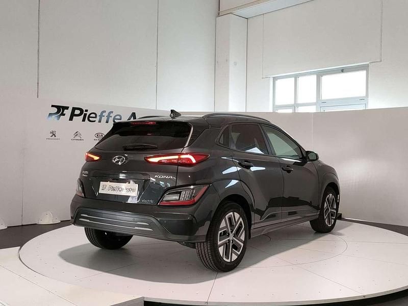 Usata Hyundai Kona 25 kW (35 CV) 2023 Dark knight SUV