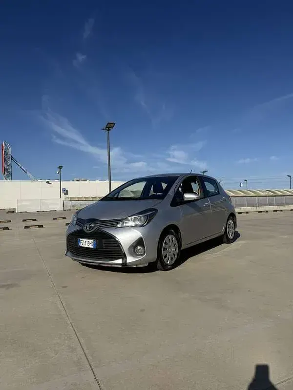 Usata Toyota Yaris Active 72 CV (52 kW) 2019 Berlina