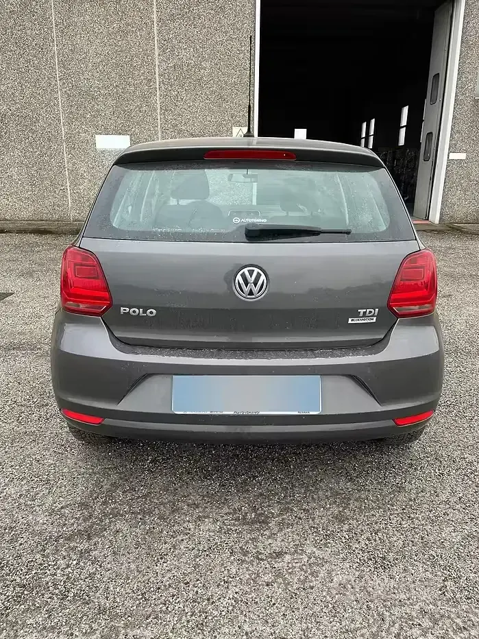Usata VW Polo 75 CV (55 kW) 2016 Grigio Berlina