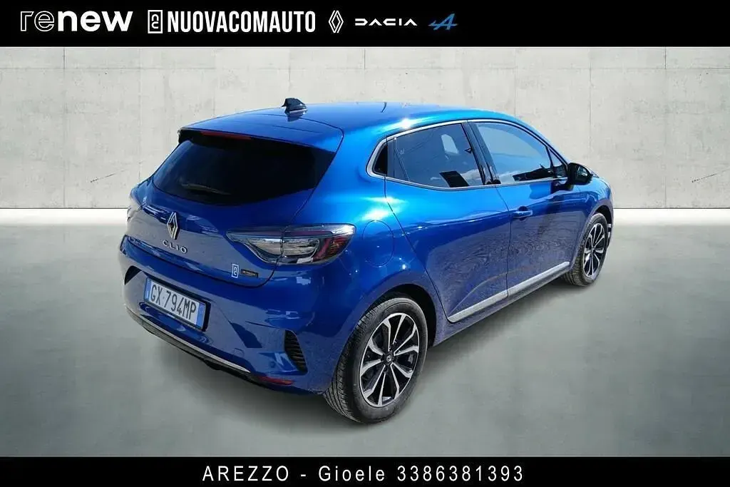 Usata Renault Clio V Techno 142 CV (104 kW) 2025 Blu Berlina