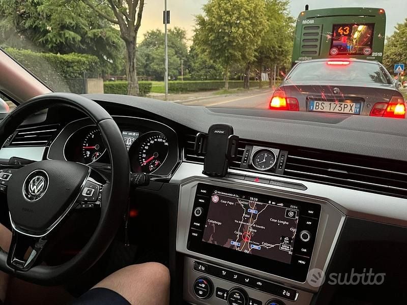 Grigio Usata 2017 VW Passat Station wagon | 14.700 € - Immagine 1/4