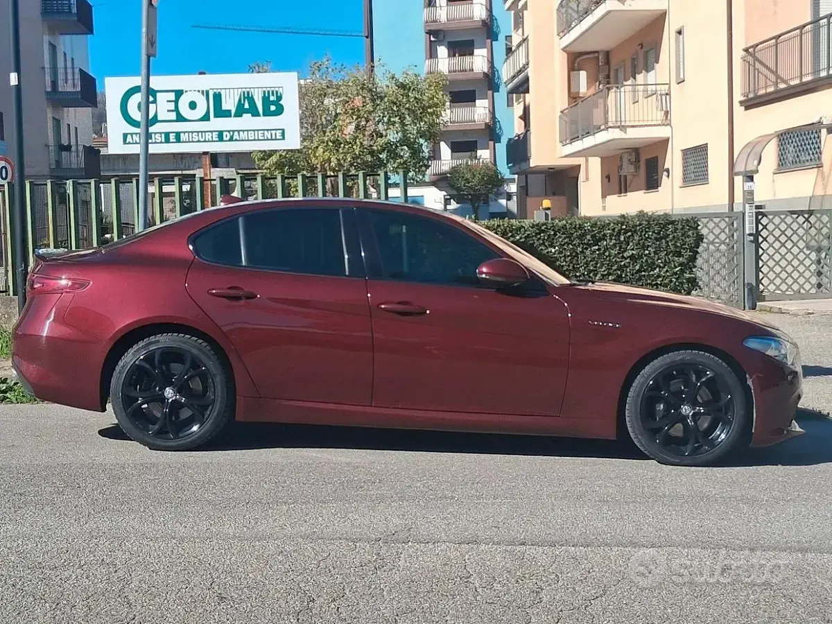 Usata Alfa Romeo Giulia Veloce 210 CV (154 kW) 2017 Rosso Berlina