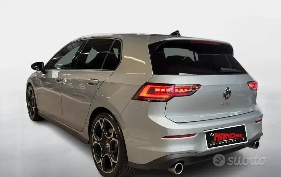 Usata VW Golf VIII 245 CV (180 kW) 2026 Grigio Berlina