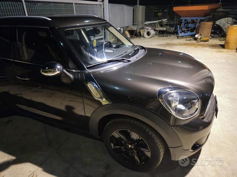 Usata Mini Countryman 98 CV (72 kW) 2015 Grigio SUV