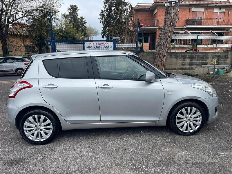Usata Suzuki Swift 75 CV (55 kW) 2013 Grigio Utilitaria