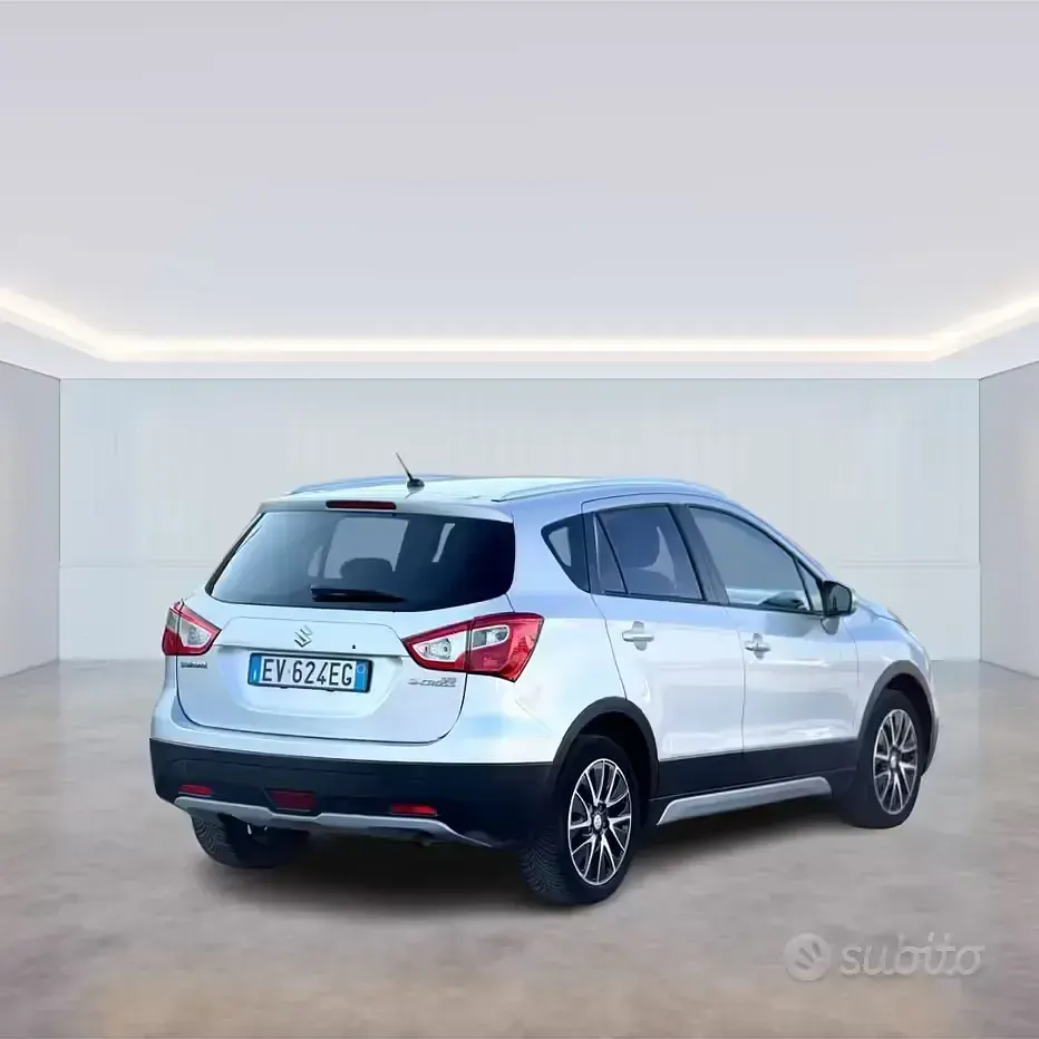 Usata Suzuki SX4 120 CV (88 kW) 2014 Grigio SUV