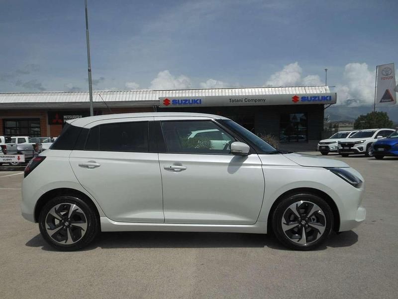 Nuova Suzuki Swift 82 CV (60 kW) 2025 Bianco Utilitaria