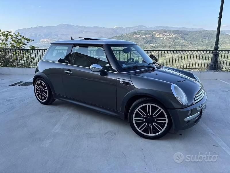 Usata Mini One D 88 CV (64 kW) 2006 Grigio Utilitaria
