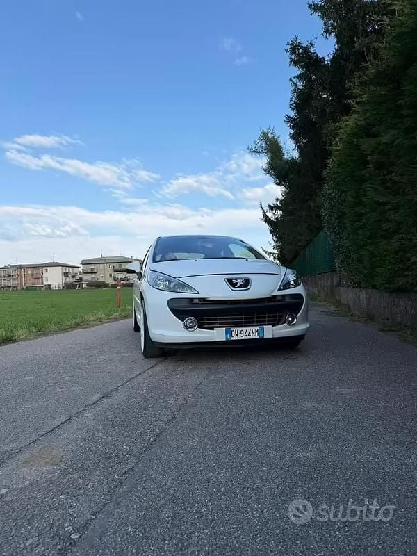 Usata Peugeot 207 174 CV (127 kW) 2009 Berlina