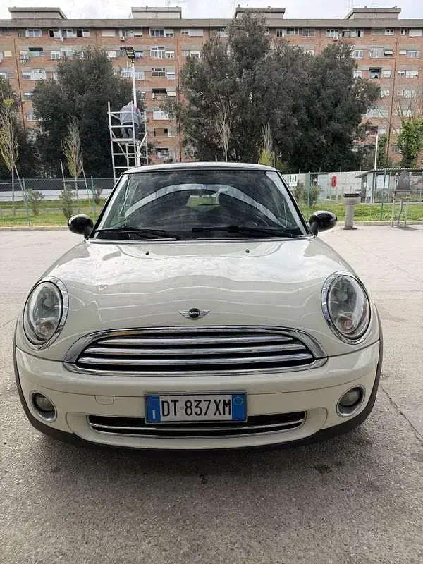 Usata Mini ONE Pepper 95 CV (69 kW) 2009 Utilitaria