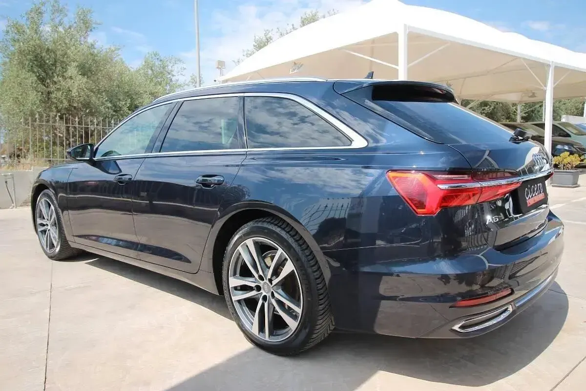 Usata Audi A6 Business 204 CV (150 kW) 2019 Blu Station wagon