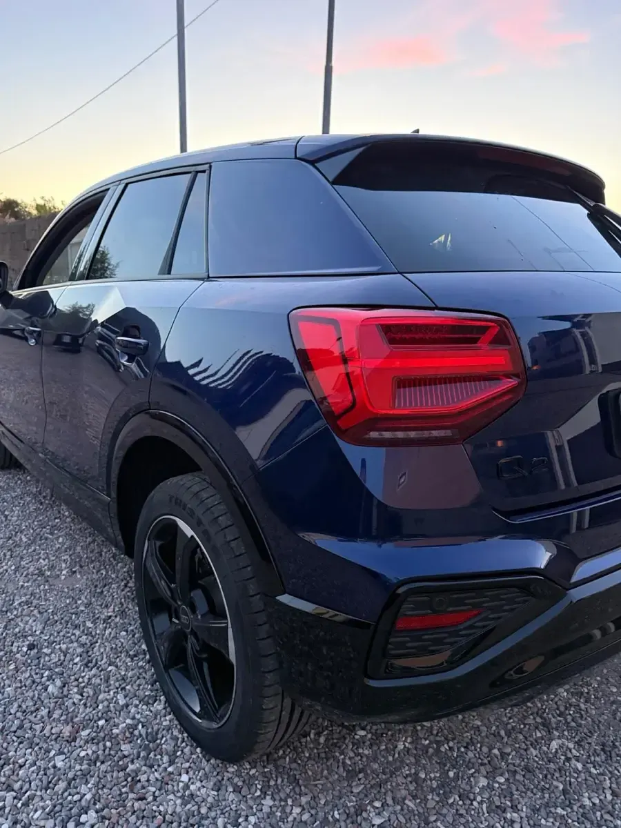 Usata Audi Q2 Ambiente 150 CV (110 kW) 2023 Blu/azzurro SUV