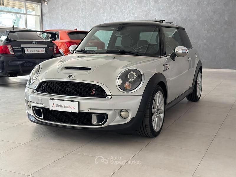 Usata Mini John Cooper Works 143 CV (105 kW) 2011 Argento Utilitaria