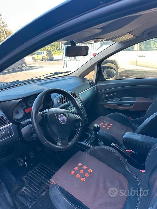 Usata Fiat Grande Punto 90 CV (66 kW) 2008 Nero Utilitaria