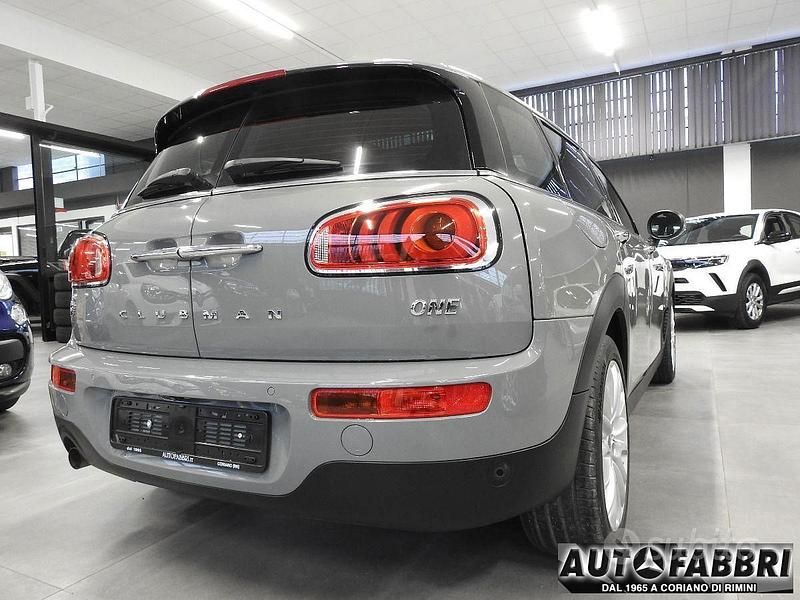 Usata Mini One Clubman Sport 102 CV (75 kW) 2019 Grigio Station wagon