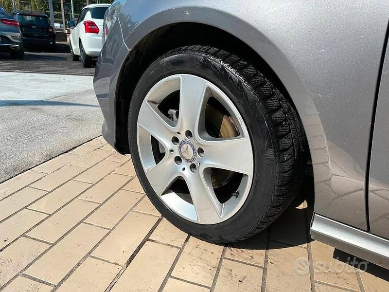 Usata Mercedes CLA220 Shooting Brake 2016 Grigio Station wagon