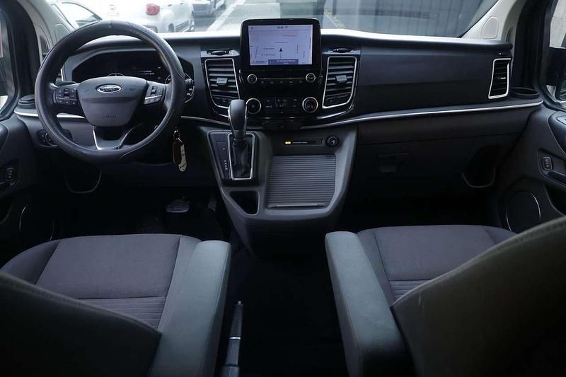 Usata Ford Tourneo 185 CV (136 kW) 2020 Grigio Monovolume