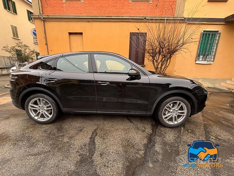 Usata Porsche Cayenne 340 CV (250 kW) 2019 Nero SUV