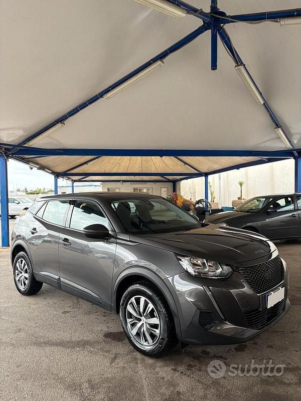 Usata Peugeot 2008 Active 110 CV (80 kW) 2021 Grigio SUV