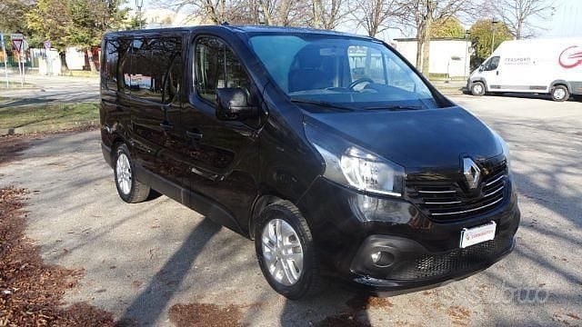 Usata Renault Trafic 125 CV (91 kW) 2018 Grigio scuro Monovolume