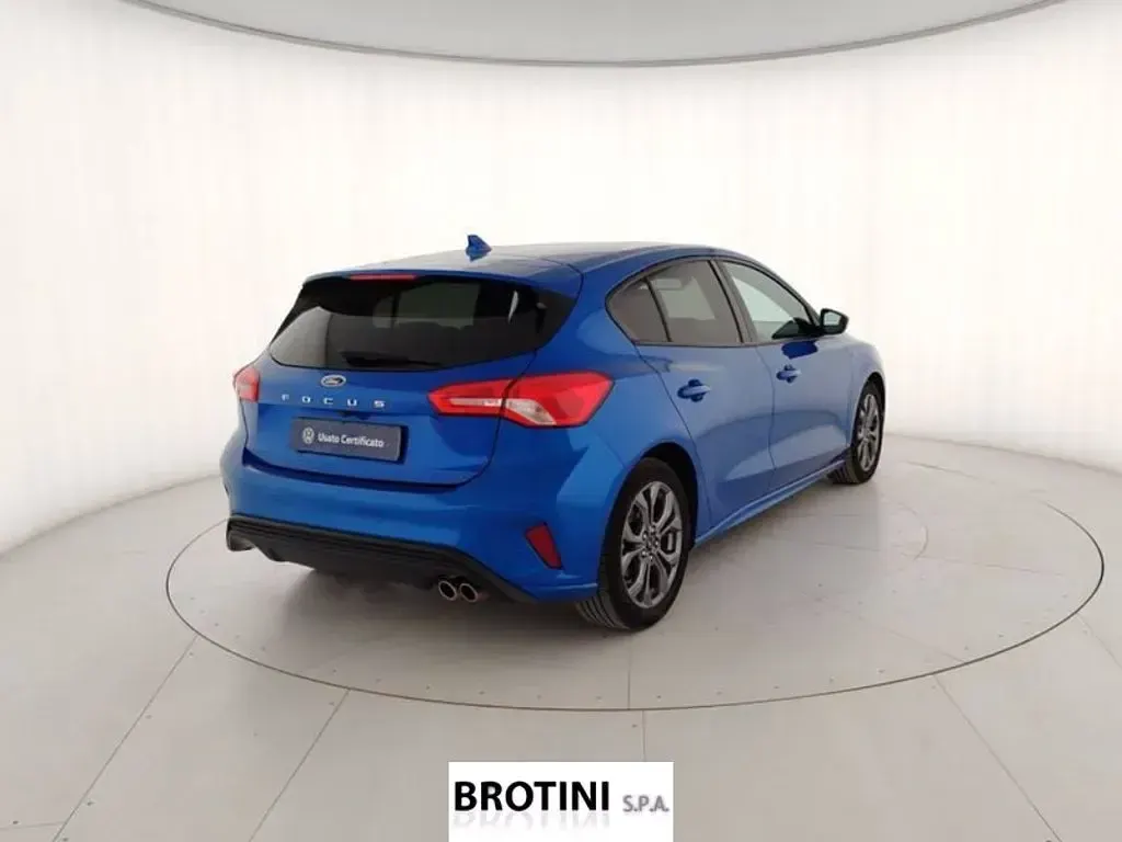 Usata Ford Focus ST-Line 125 CV (91 kW) 2021 Blu metallizzato Berlina