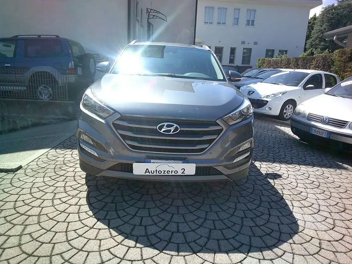 Usata Hyundai Tucson Xpossible 136 CV (100 kW) 2016 Grigio SUV