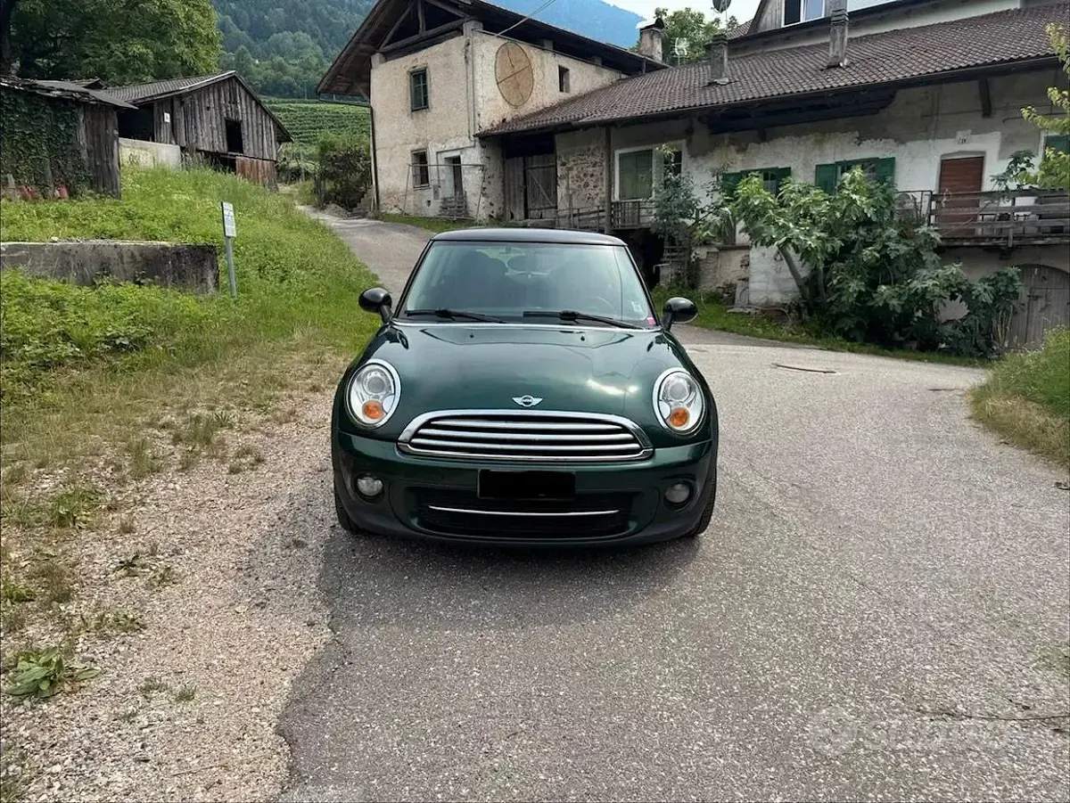 Usata Mini Cooper D 112 CV (82 kW) 2011 Utilitaria