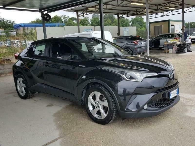 Usato 2018 Toyota CHR 1.8 El_Hybrid 98 CV (19.150 €) 37135 Verona (Verona) AutoUncle Usato 2018 Toyota CHR 1.8 El_Hybrid 98 CV (19.150 €) 37135 Verona (Verona) AutoUncle