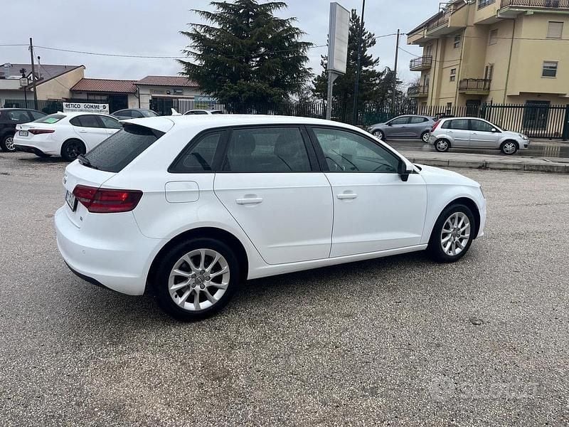 Usata Audi A3 Business 110 CV (80 kW) 2016 Bianco Berlina