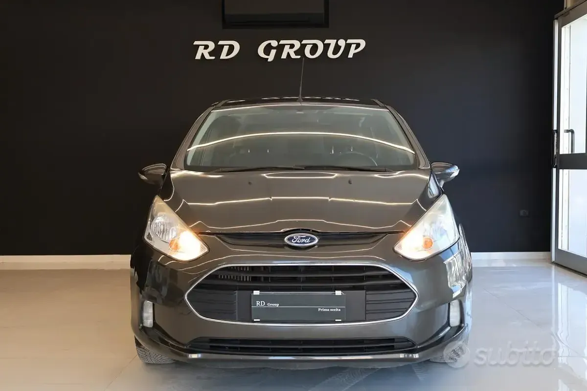 Usata Ford B-MAX Business Edition 95 CV (69 kW) 2017 Grigio Monovolume