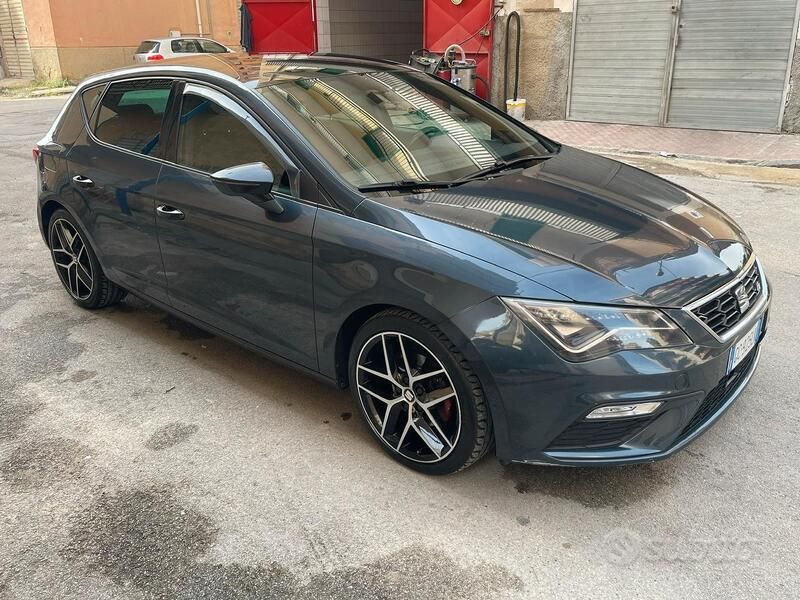 Usata Seat Leon FR 150 CV (110 kW) 2019 Grigio Berlina