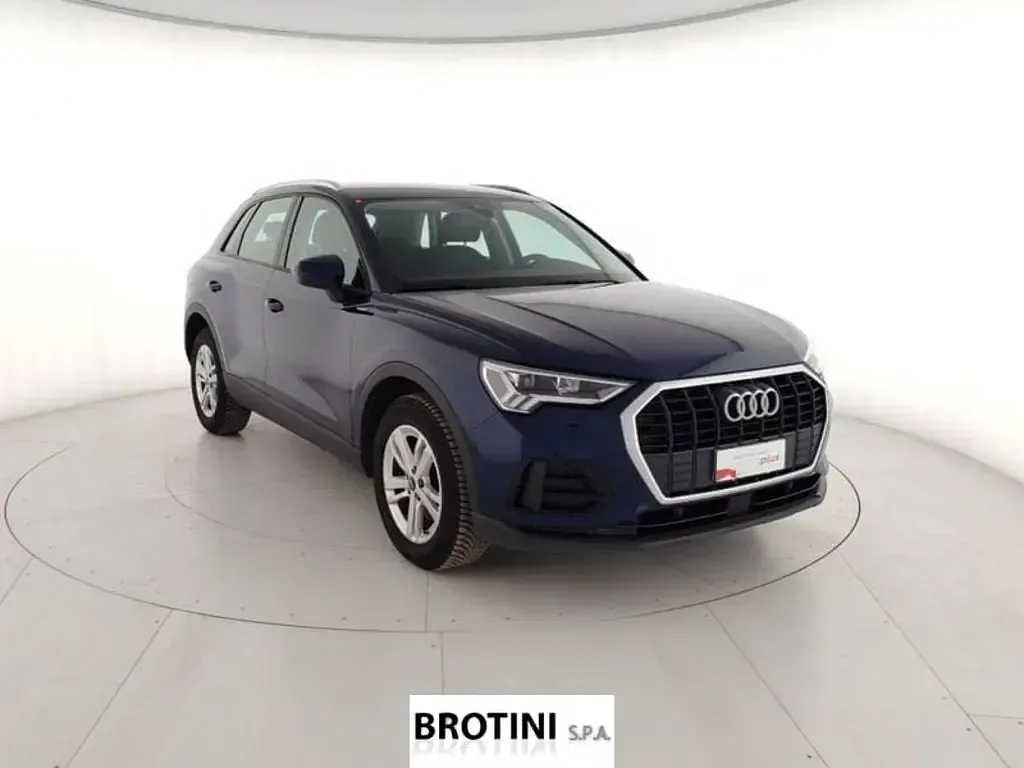 Usata Audi Q3 Business 150 CV (110 kW) 2023 Blu navarra metallizzato SUV