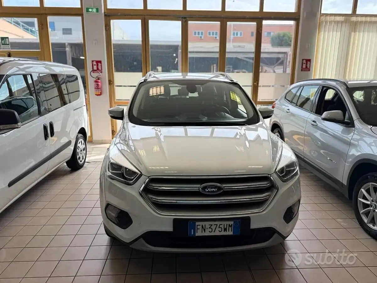 Usata Ford Kuga Titanium 120 CV (88 kW) 2018 Bianco SUV