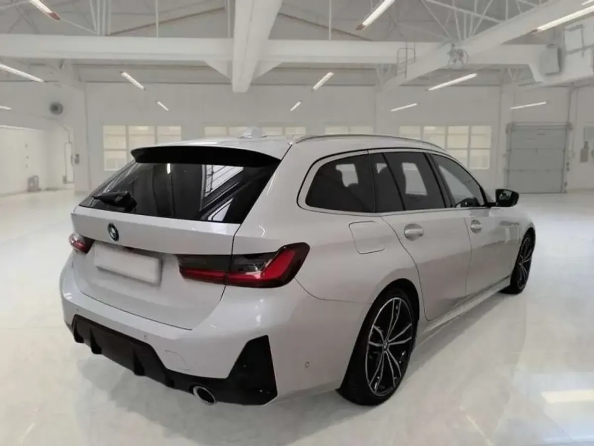 Usata BMW 320 M Sport 190 CV (139 kW) 2023 Bianco Station wagon